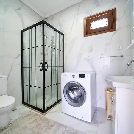 Cragos With Swimming Pool Fethiye