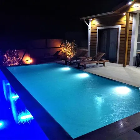 Cragos With Swimming Pool Fethiye